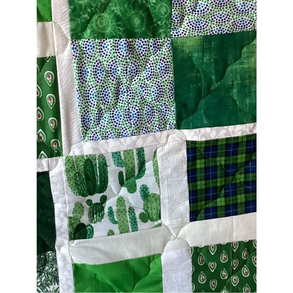 NWT Hand Crafted Green and White Bright Quilt